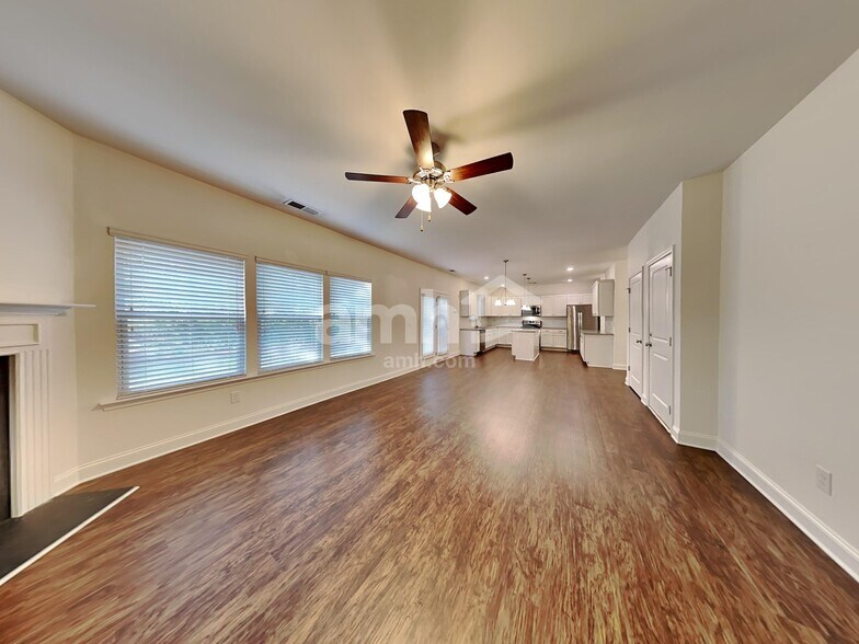 Building Photo - 264 Makenna Dr