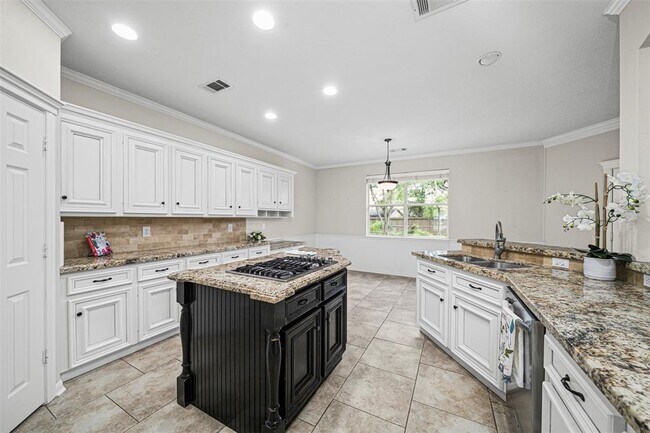 Building Photo - 2452 Ripplewood Dr