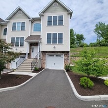 Building Photo - 19 Oak Meadows Dr