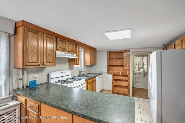 Building Photo - 284 Millstone Rd
