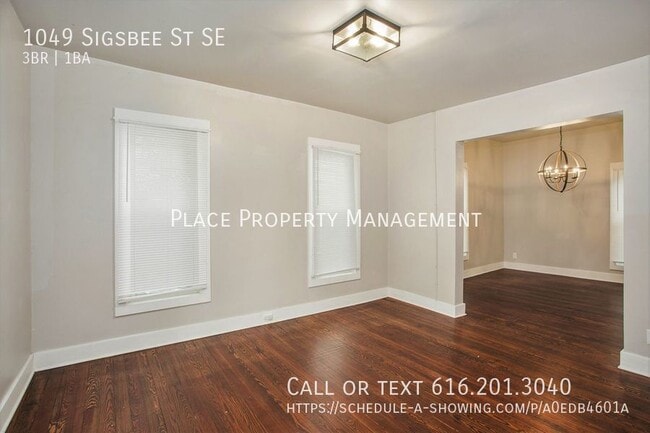 Building Photo - 1049 Sigsbee SE - Gorgeous 3 bedroom house!