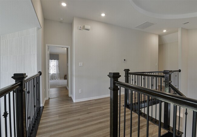 Building Photo - 4042 Steep Woods Dr