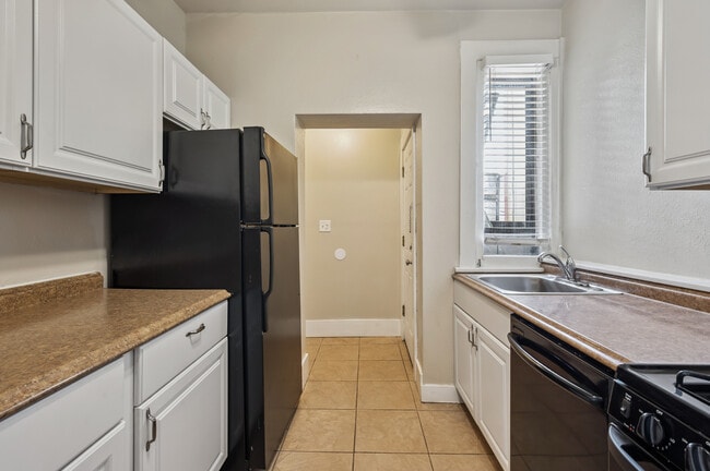 Building Photo - 718 N Grant St