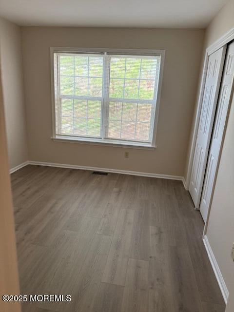 Building Photo - 975 Lily Ct