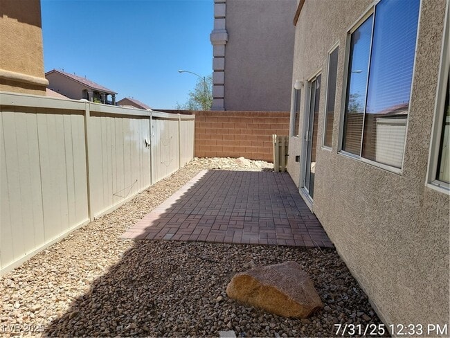 Building Photo - 8228 Amphora St