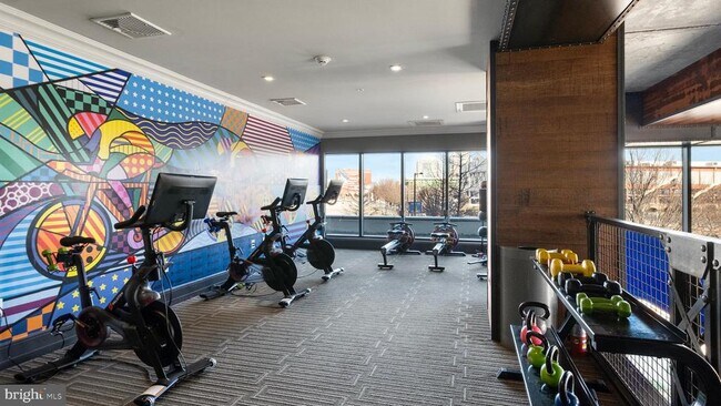 Building Photo - 235 N Christopher Columbus Blvd