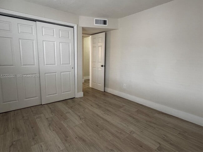 Building Photo - 1345 W 28th St