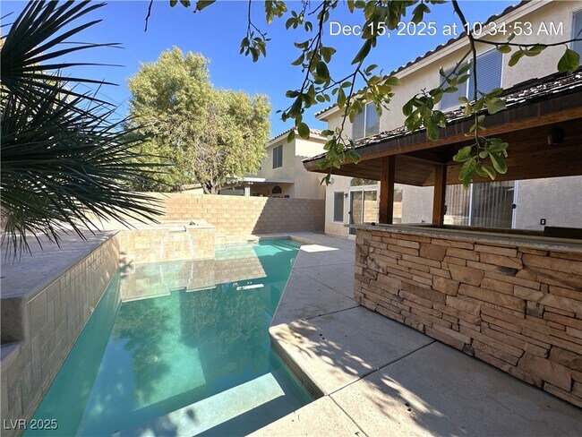 Building Photo - 10985 Fintry Hills St