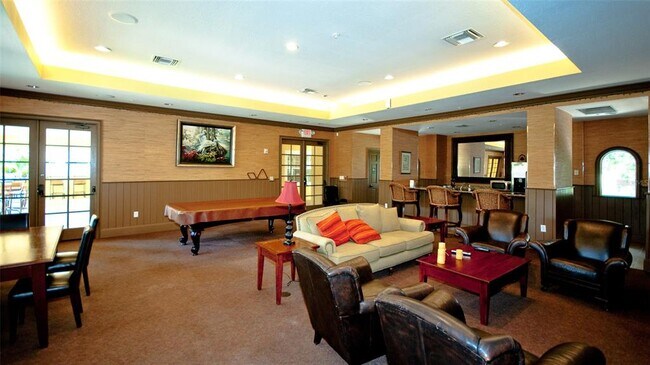 Building Photo - 5552 Bentgrass Dr