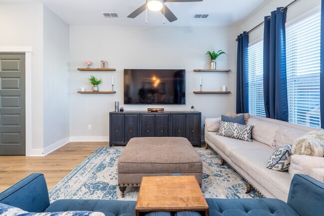 Building Photo - 968 Ford Pines Ln