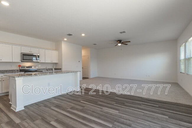 Building Photo - 3122 Dreamweaver
