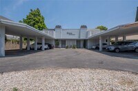 Building Photo - 432 S Sierra Madre Blvd