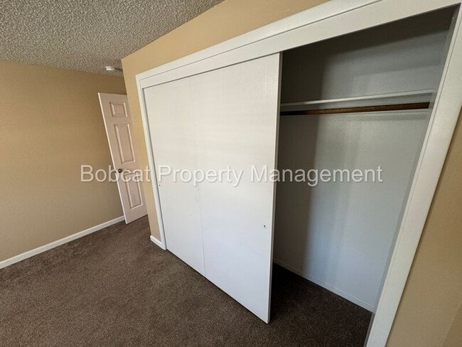 Building Photo - 20 Bodie Dr