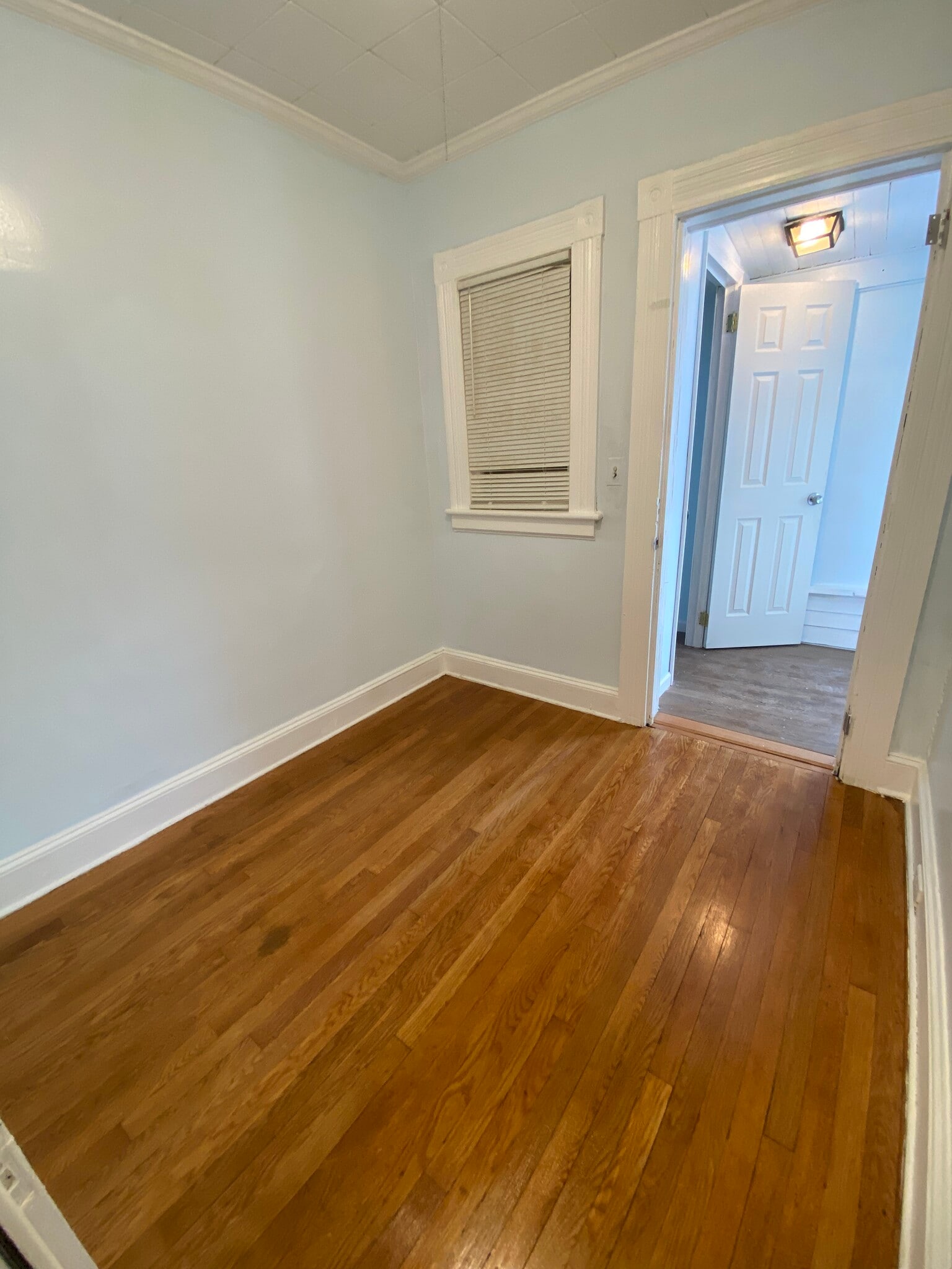 Building Photo - 450 Poplar St