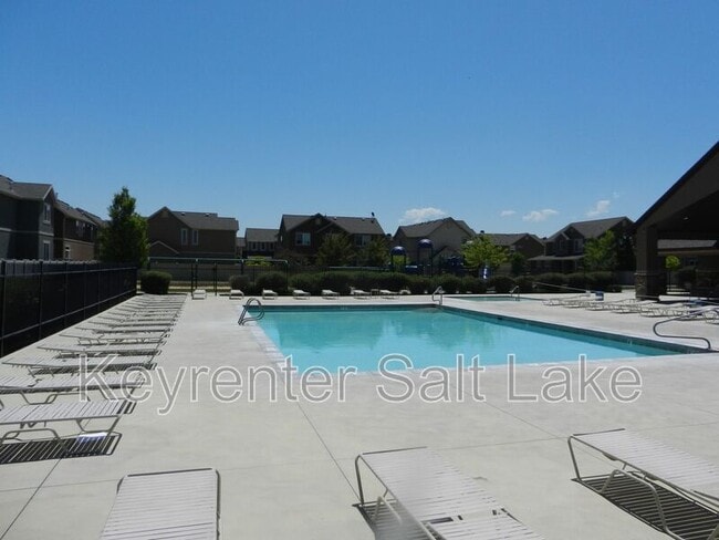 Building Photo - 1057 Cambria Drive