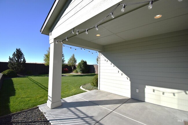 Building Photo - 3241 W Ladle Rapids St