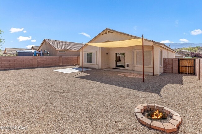 Building Photo - 60958 Cantle Ct