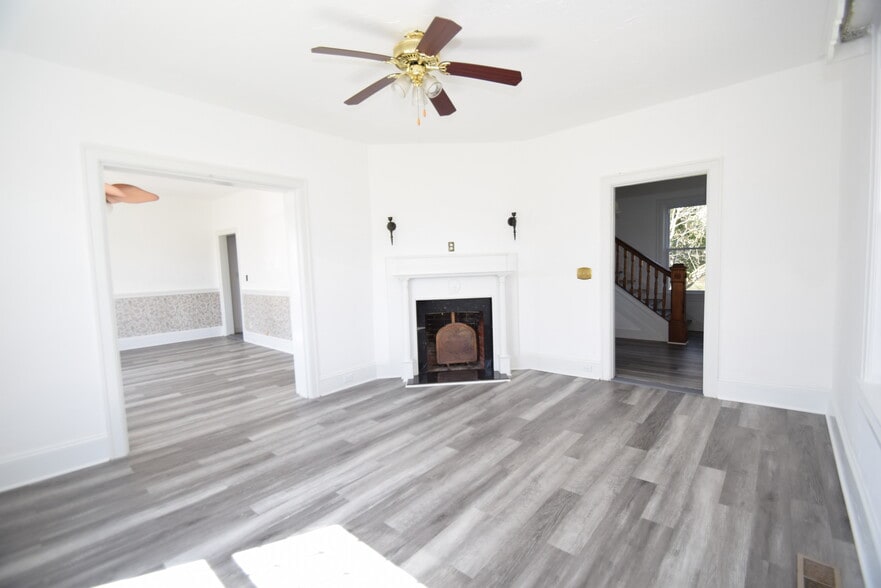 Building Photo - 11933 Worcester Hwy