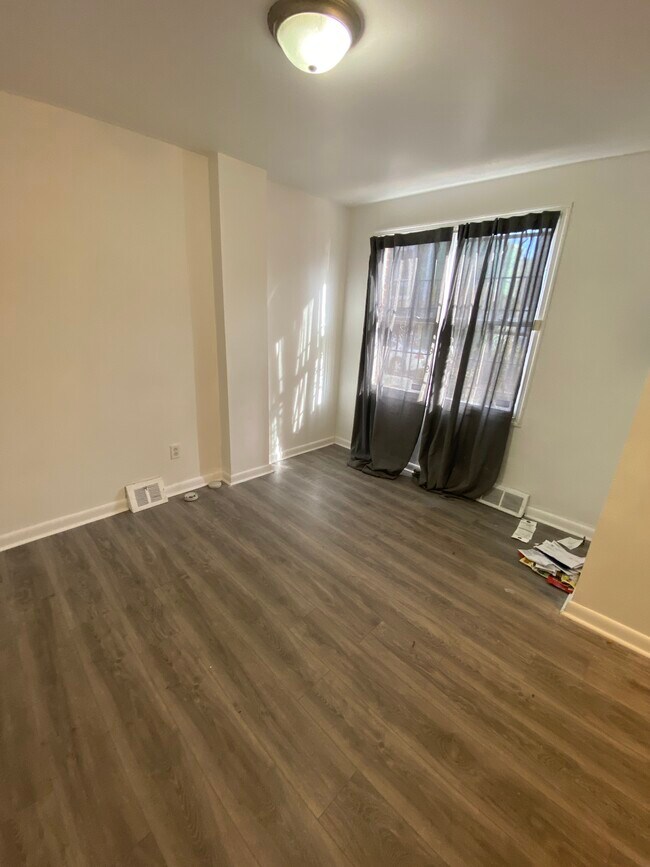 Living Room - 1619 Page St