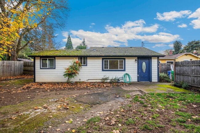 Primary Photo - 6830 SE 50th Ave