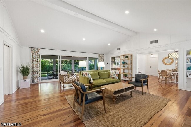 Building Photo - 92 10th Ave S