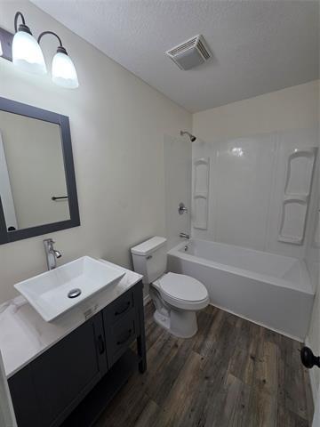 Building Photo - 3449 Oak Creek Cir