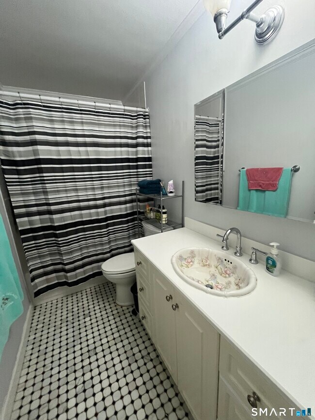 Building Photo - 55 Rolling Wood Dr