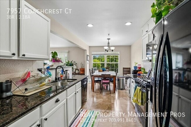 Building Photo - 7957 Coachcrest Ct