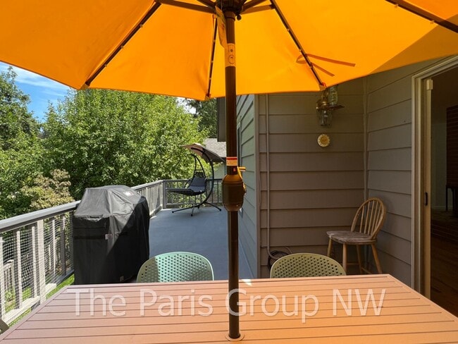 Building Photo - Lg Modern Midcentury on Thornton Creek * A...