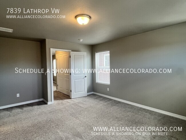 Building Photo - 7839 Lathrop Vw