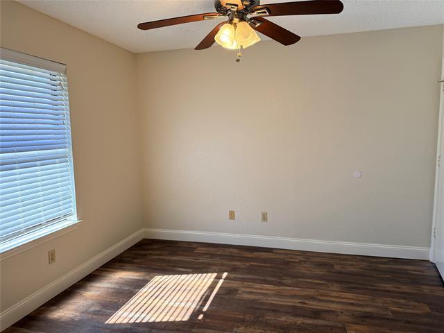 Building Photo - 1606 Brook Glen Dr