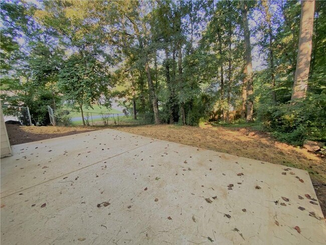 Building Photo - 1801 River Rock Trail