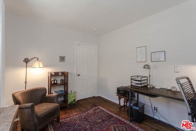 Building Photo - 10959 Strathmore Dr