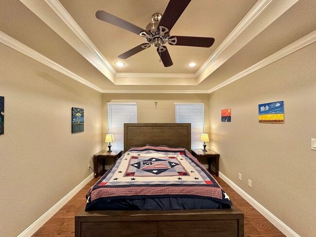 Building Photo - Stunning 3 Bed 2 Bath in Flint!