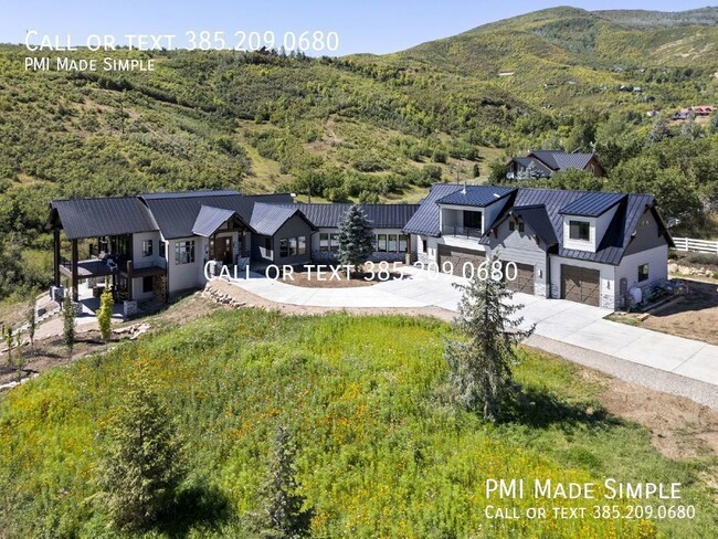 Building Photo - Elegant Home in Scenic Midway