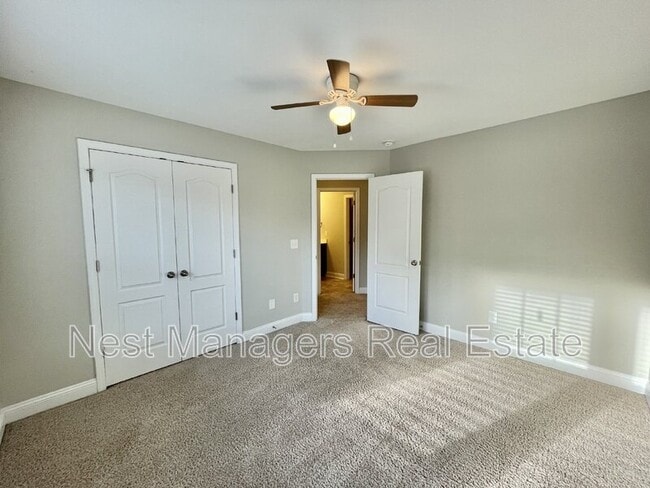 Building Photo - 211 Executive Dr