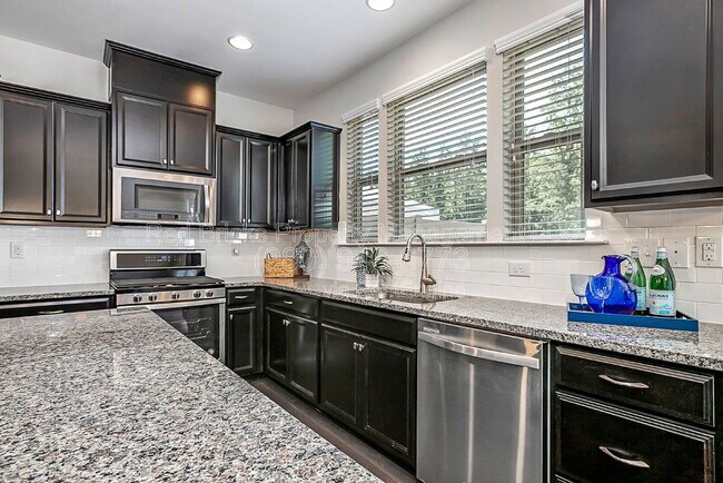 Building Photo - 9449 Glenburn Ln