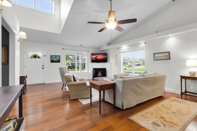 Building Photo - 117 Craftsman Dr