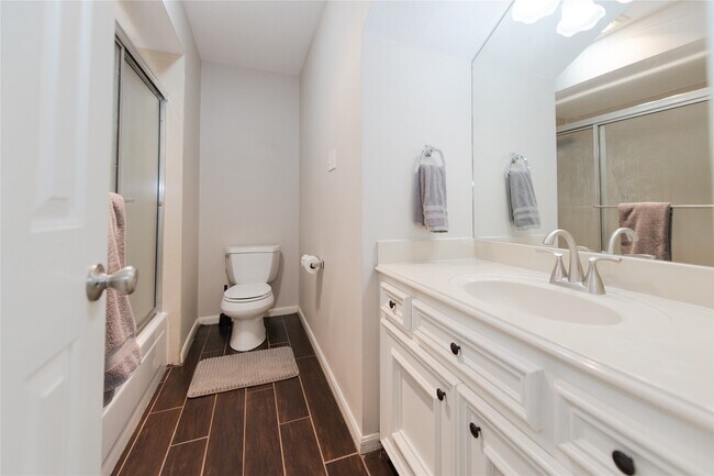 Building Photo - 1719 Galleon Oaks Dr