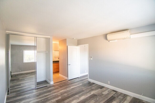 Building Photo - Clean & Spacious 1 Bedroom Apartment with ...