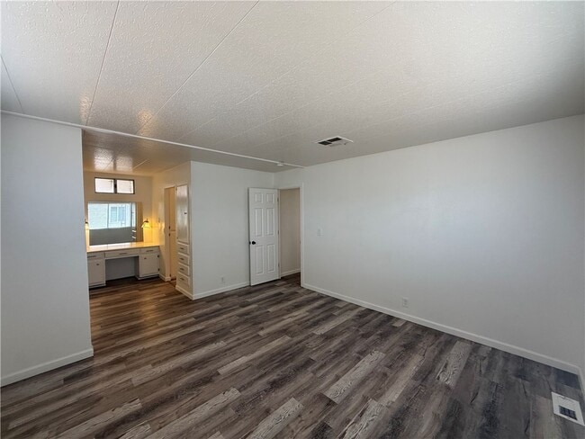 Building Photo - 2995 E Ames Ave