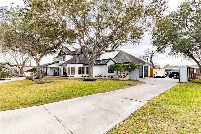 Building Photo - 4517 River Park Dr
