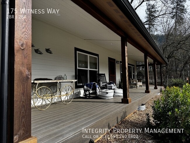 Building Photo - 175 Witness Wy