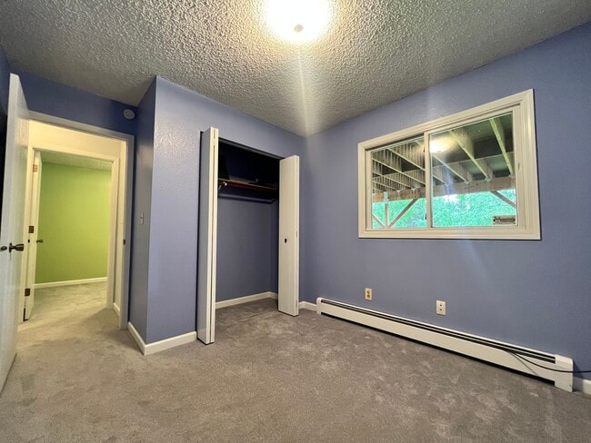 Building Photo - 3924 Cosmos Dr