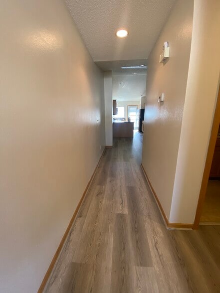 Building Photo - 1455 Easton Ln