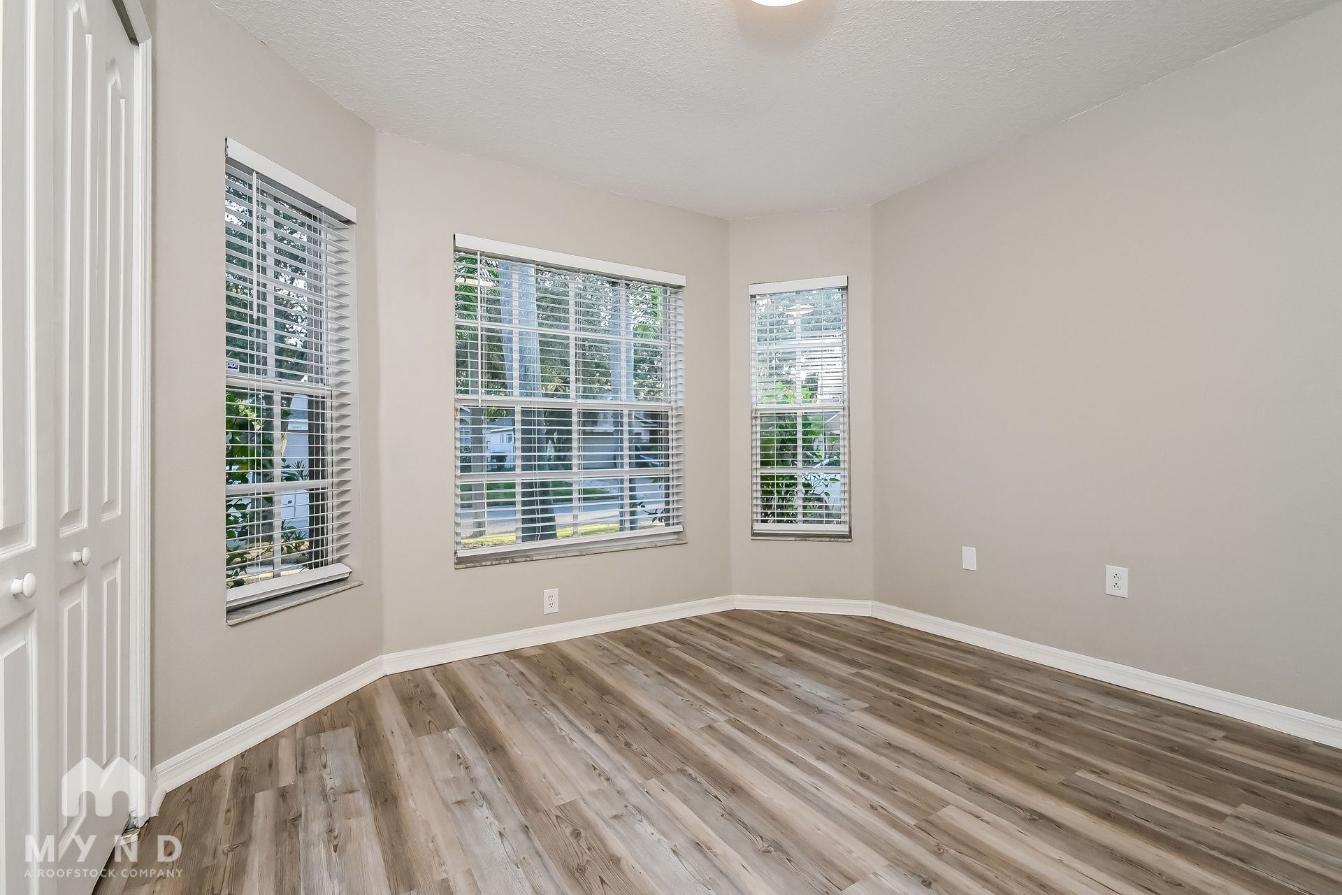 Building Photo - 3844 Bellewater Blvd