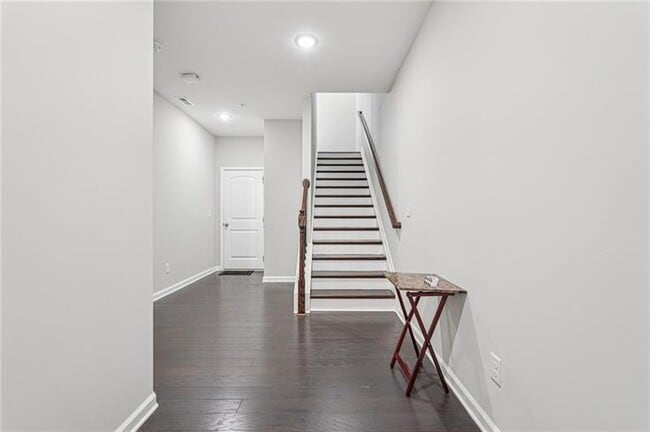 Building Photo - 741 Topsail Ln