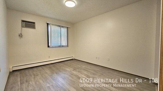 Building Photo - 4009 Heritage Hills Dr