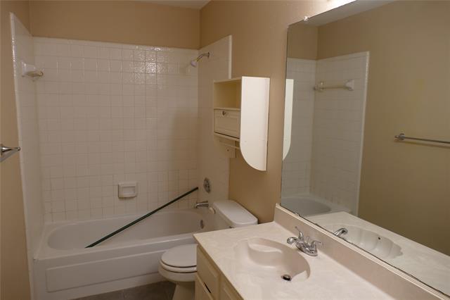 Building Photo - 6845 Tudor Dr