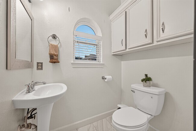 Building Photo - 14414 Ardwell Dr